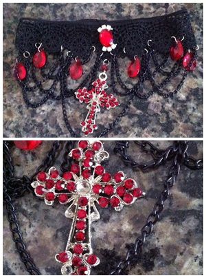 Colar Crucifixo e pedras